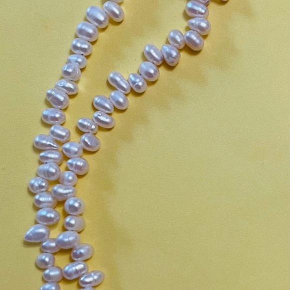 SALE!!!  Lot of 5 beautiful women’s necklaces-all unique and wearable now-NEW - Picture 10 of 15